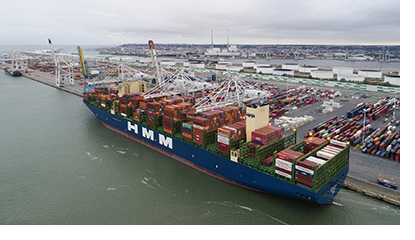 HMM OSLO à Port 2000