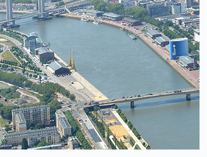 Vue des quais du port de Rouen