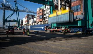 Manutention de conteneurs à quai